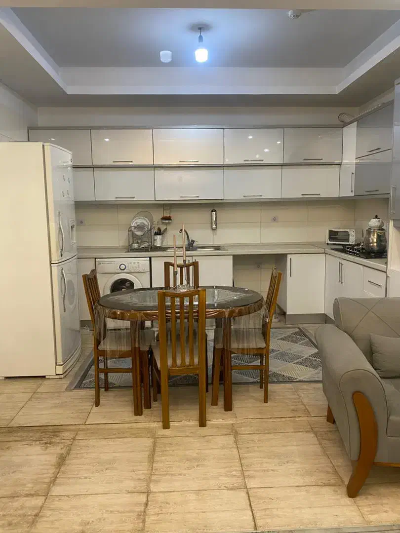 ۸۱ متری / طبقه اول / پارکینگ سندی|فروش آپارتمان|ملارد, |دیوار