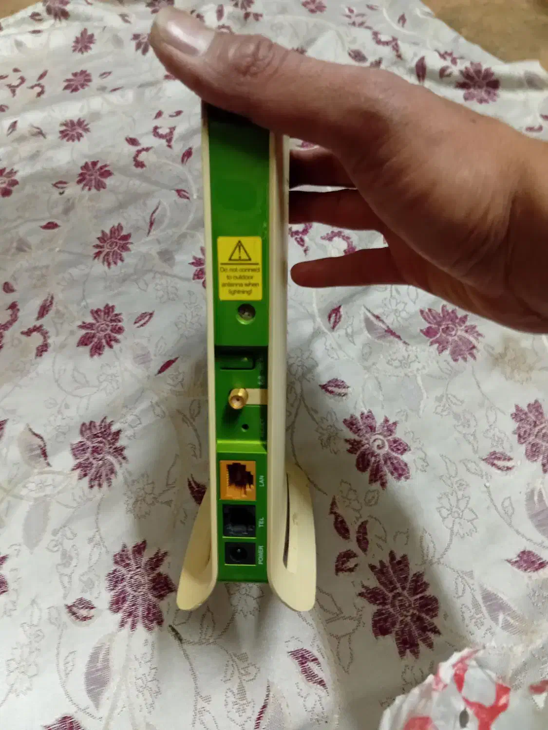 فروش مودم فوق العاده تمیز،هاوای|مودم و تجهیزات شبکه|خمینیشهر, |دیوار