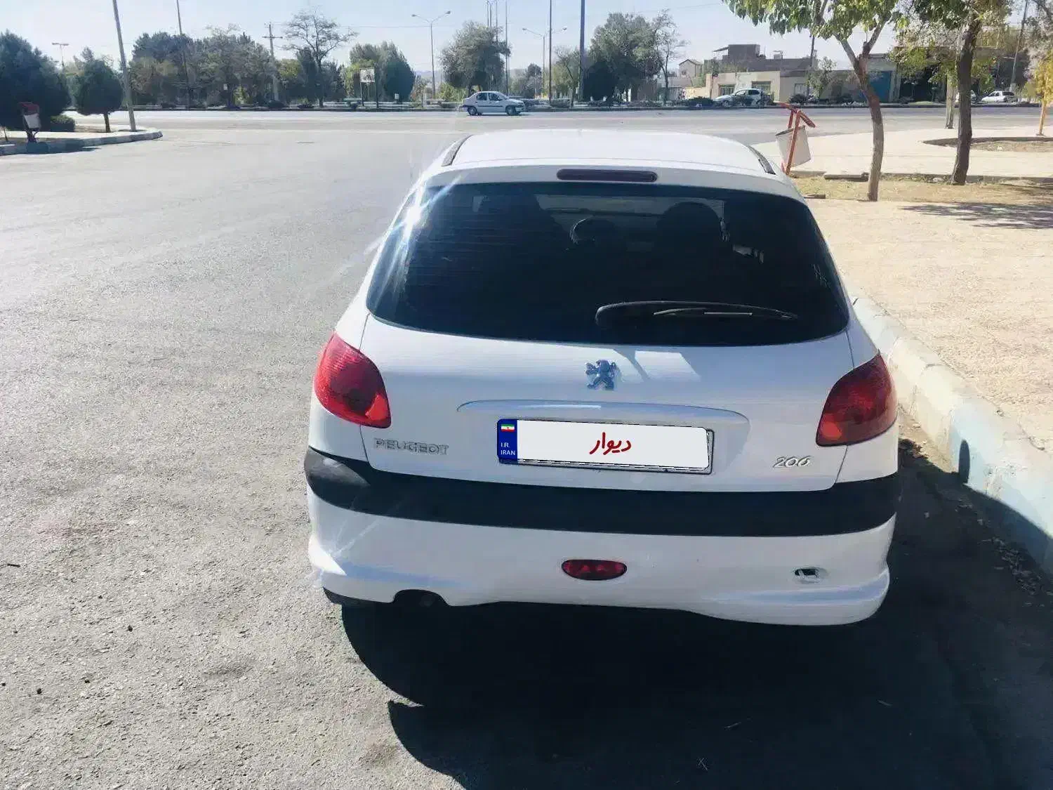 پژو206 تیپ پنج عروسک|خودرو سواری و وانت|خمینی‌شهر, |دیوار