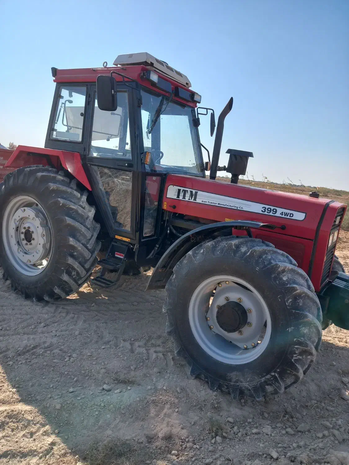 تراکتور۳۹۹کابیندارمدل ۴۰۳|خودرو سنگین|شادگان, |دیوار