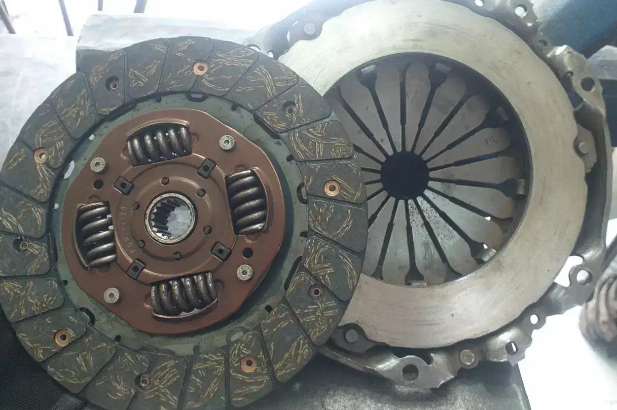 دیسک صفحه کلاچ های استوک باکیفیت و نازلترین قیمت.|قطعات یدکی و لوازم جانبی|رشت, آتشگاه|دیوار