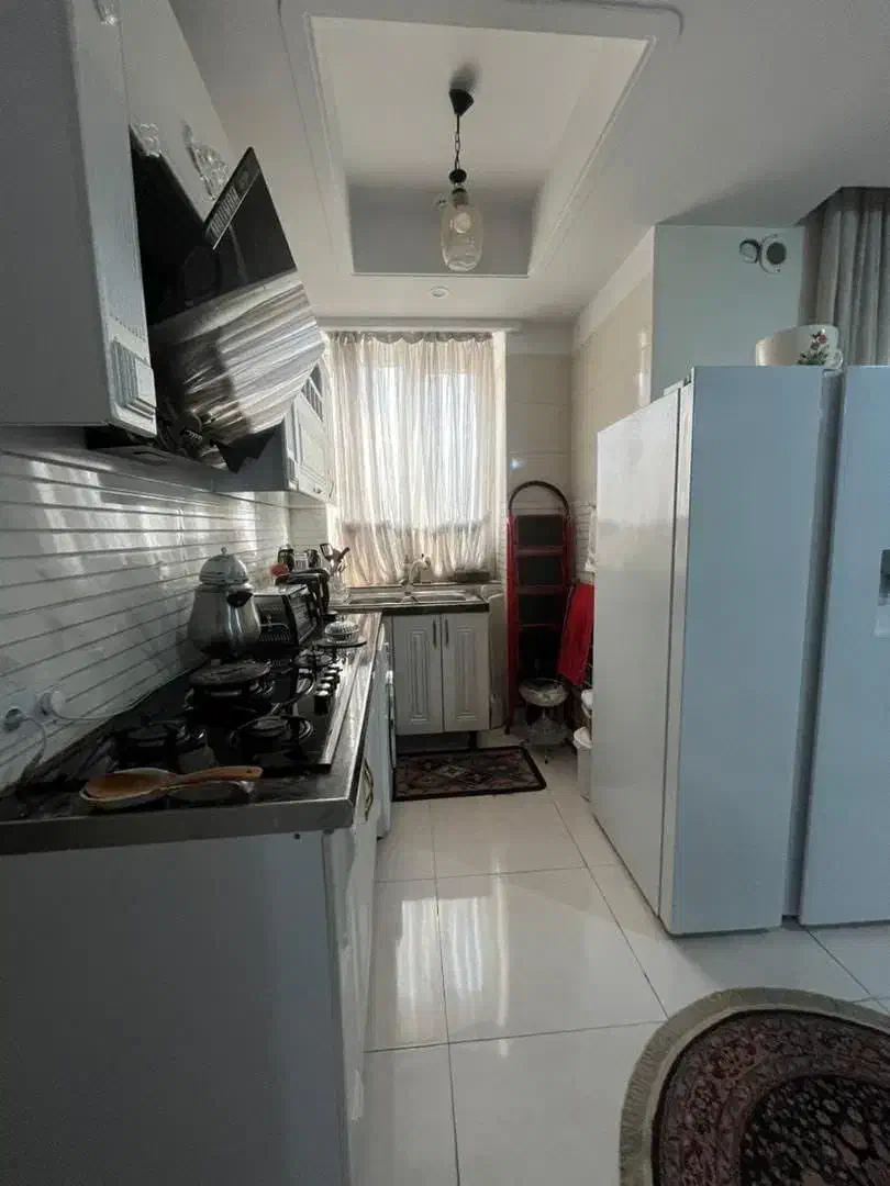 ۶۳ متر/۲ خواب/ آسانسور/ بالکن