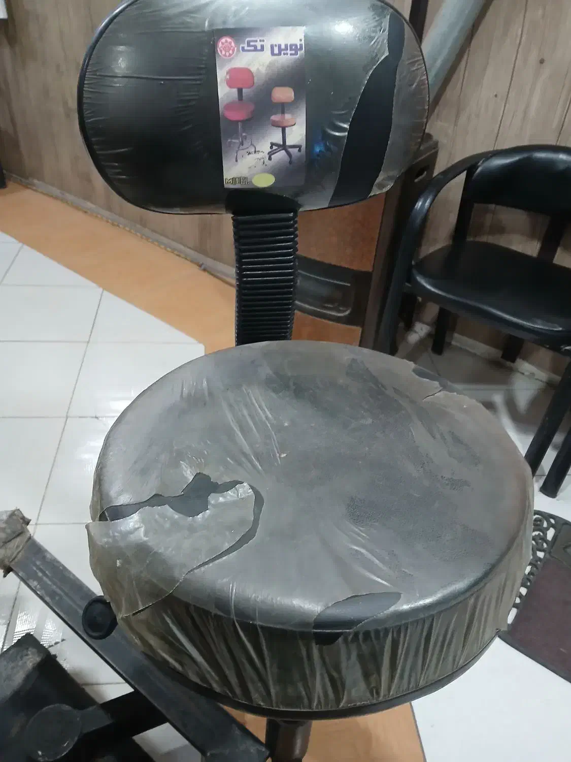 صندلیباربر|آرایشگاه و سالنهای زیبایی|فردیس, شهرک شهید حسینی|دیوار