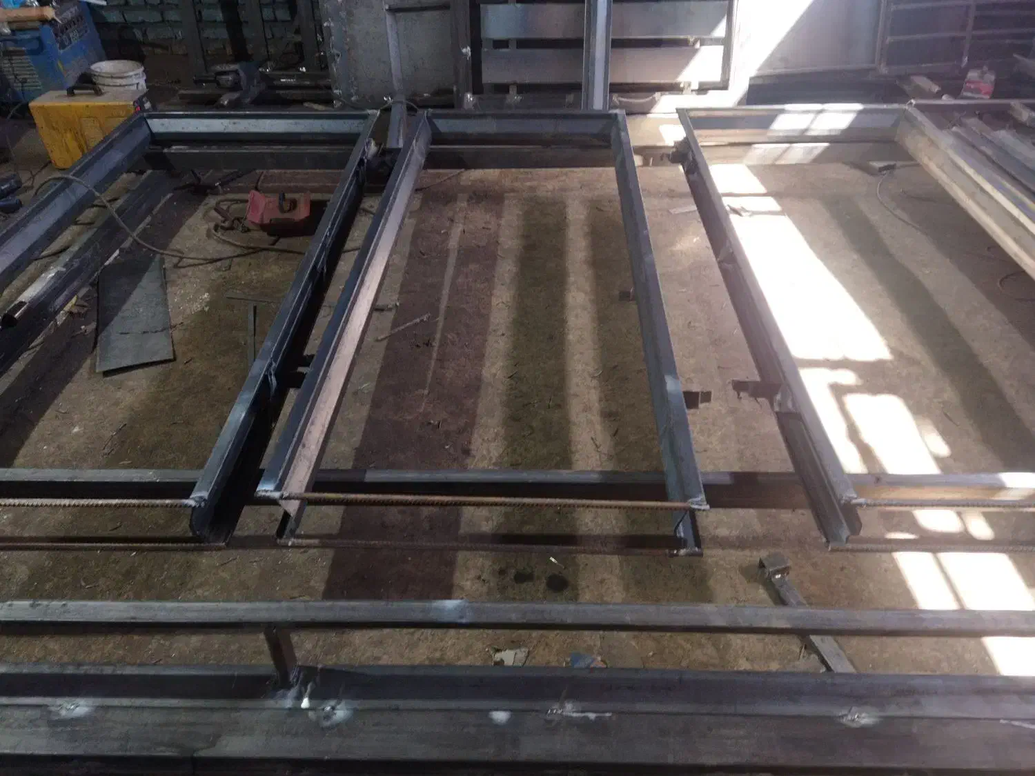 جوشکار ساخت چهارچوب فلزی فرانسوی|خدمات پیشه و مهارت|اصفهان, دوطفلان|دیوار