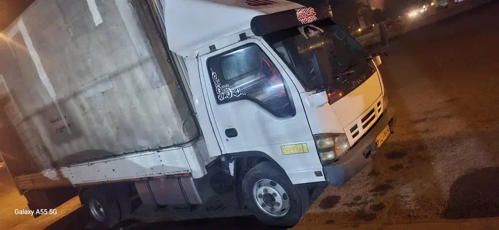 کامیونت ایسوزو ۶تن مسقف ۶متری|خودرو سنگین|تایباد, |دیوار