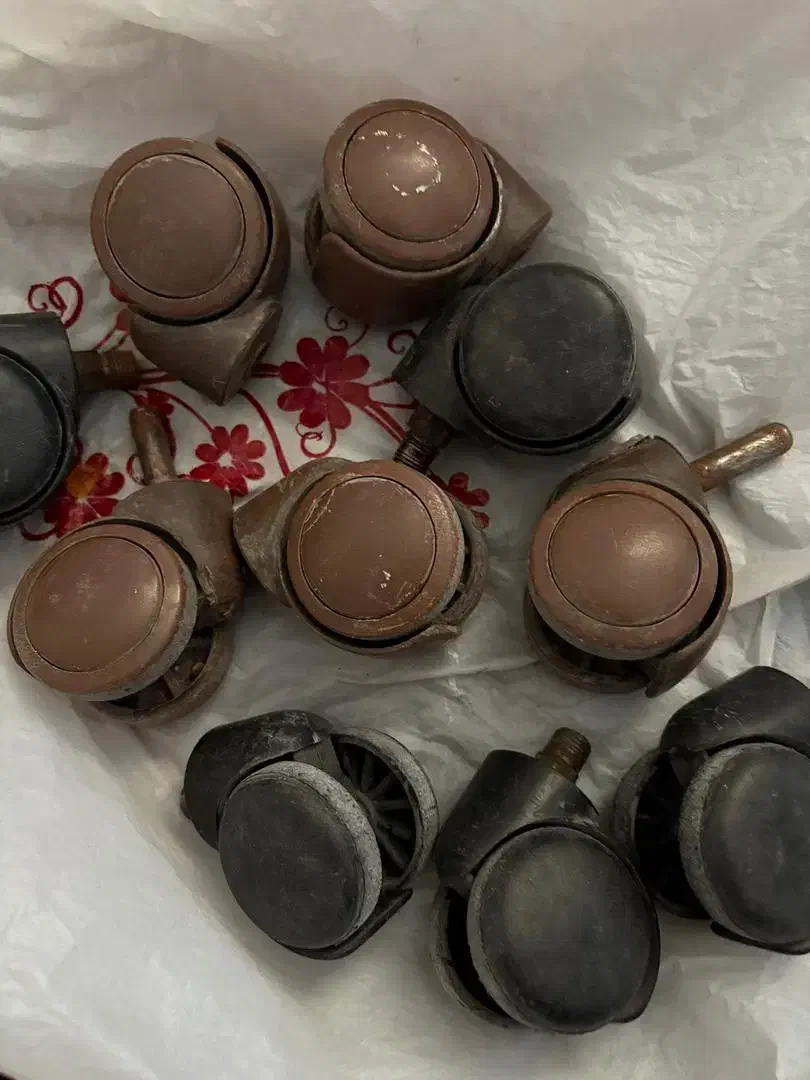 چرخ صندلی اداری|مبلمان اداری|شاهین‌شهر, سعدی جنوبی|دیوار