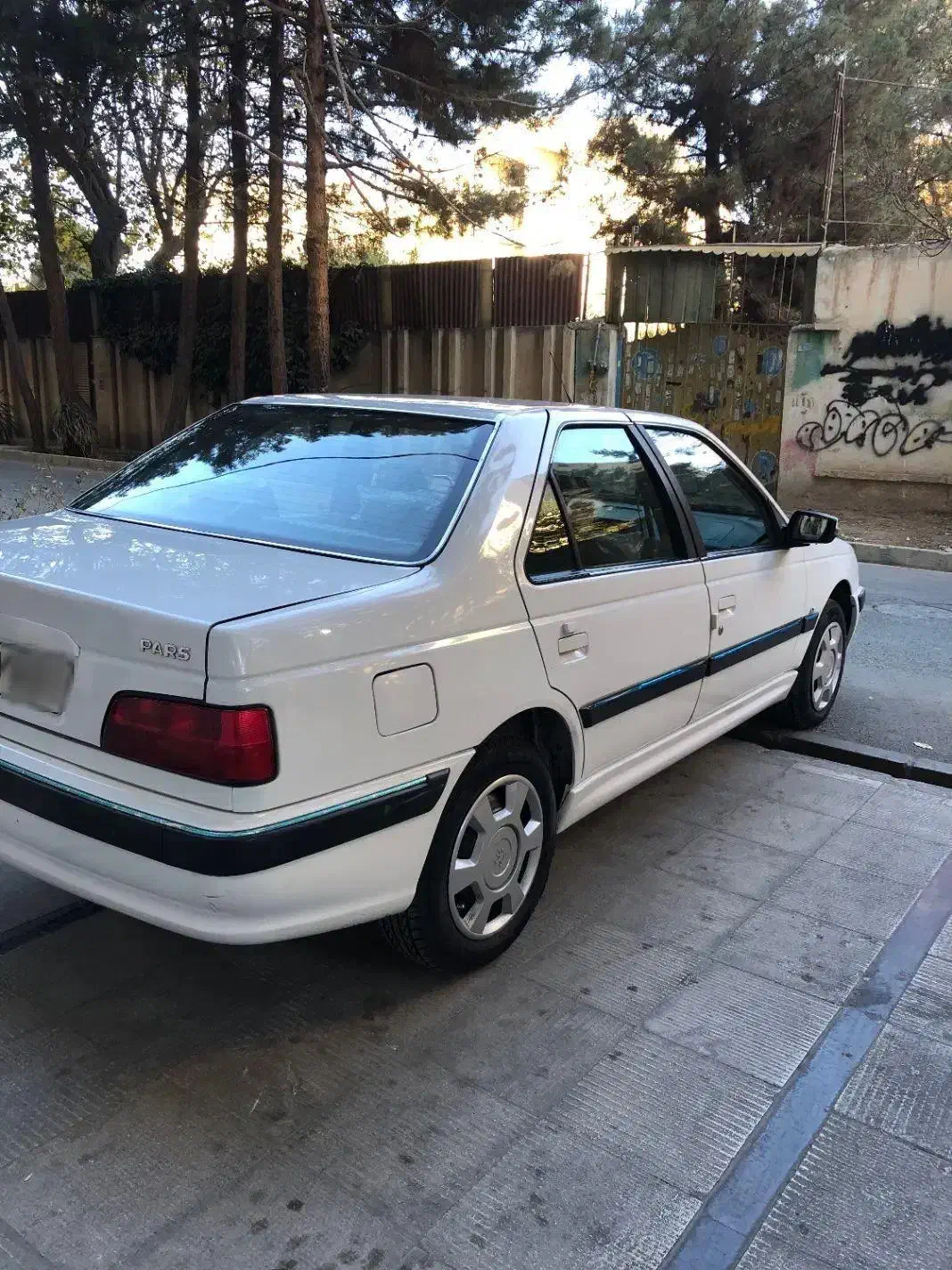 پژو پارس مدل۹۸ اتاق تعویض|خودرو سواری و وانت|چهارباغ, |دیوار
