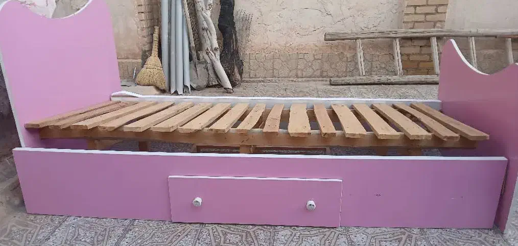 تخت نوجوان|تخت و سرویس خواب|آباده, |دیوار