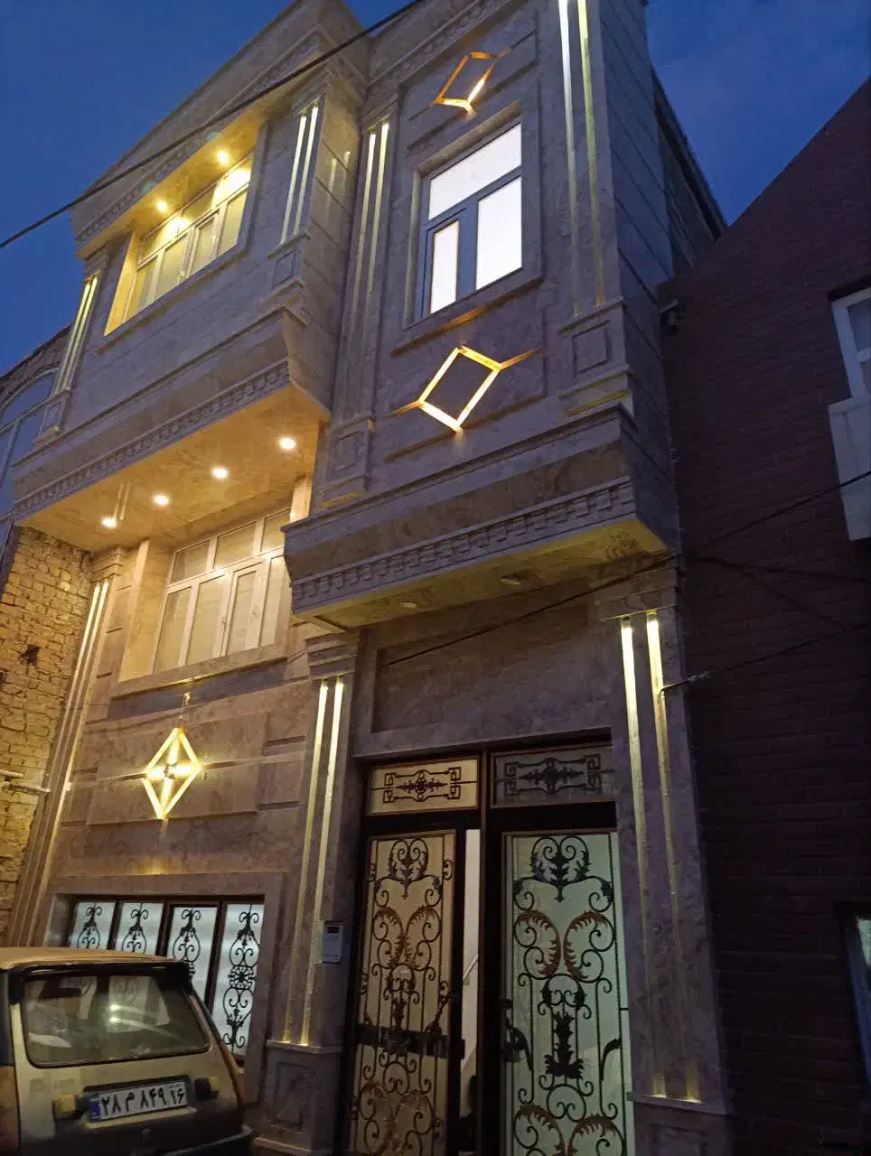 منزل سه طبقه جنوبی مبارک آباد|فروش خانه و ویلا|قنوات, |دیوار