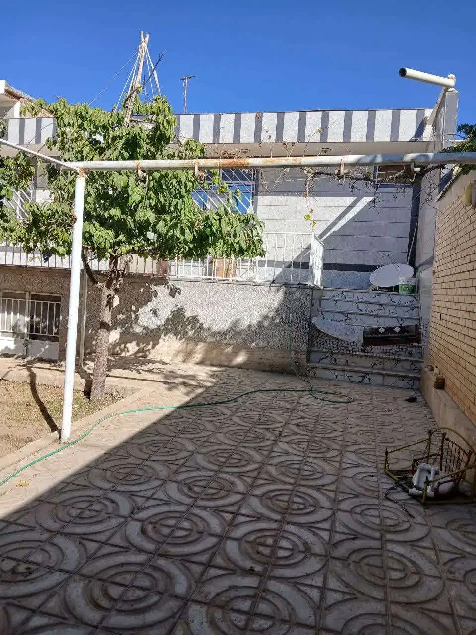 خانه ویلایی 336 متردر سرزمین هزار چشمه.نزدیک آبشار|فروش خانه و ویلا|اصفهان, پارک خبرنگار|دیوار