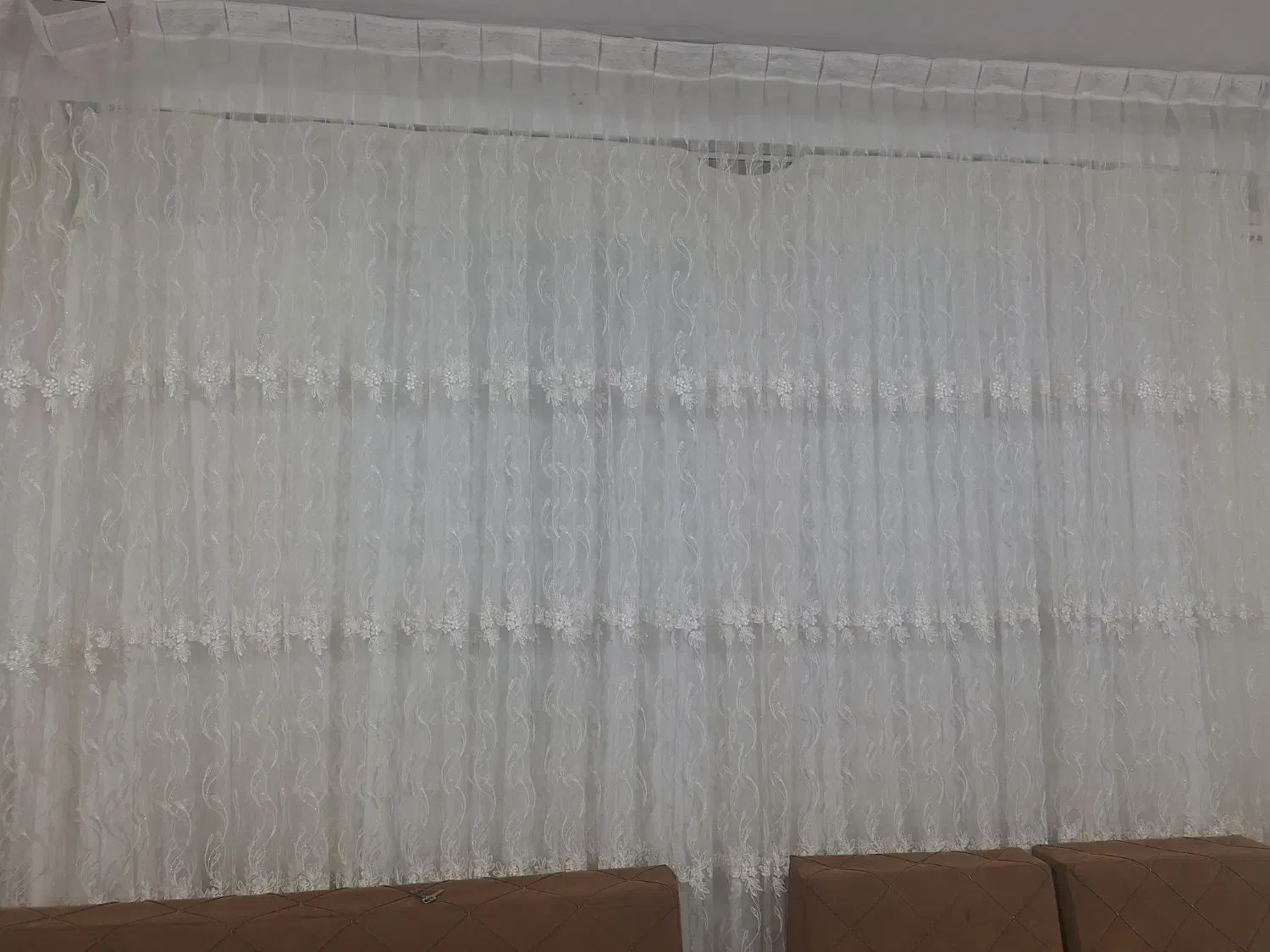 پرده پذیرایی|پرده، رانر، رومیزی|میانه, |دیوار