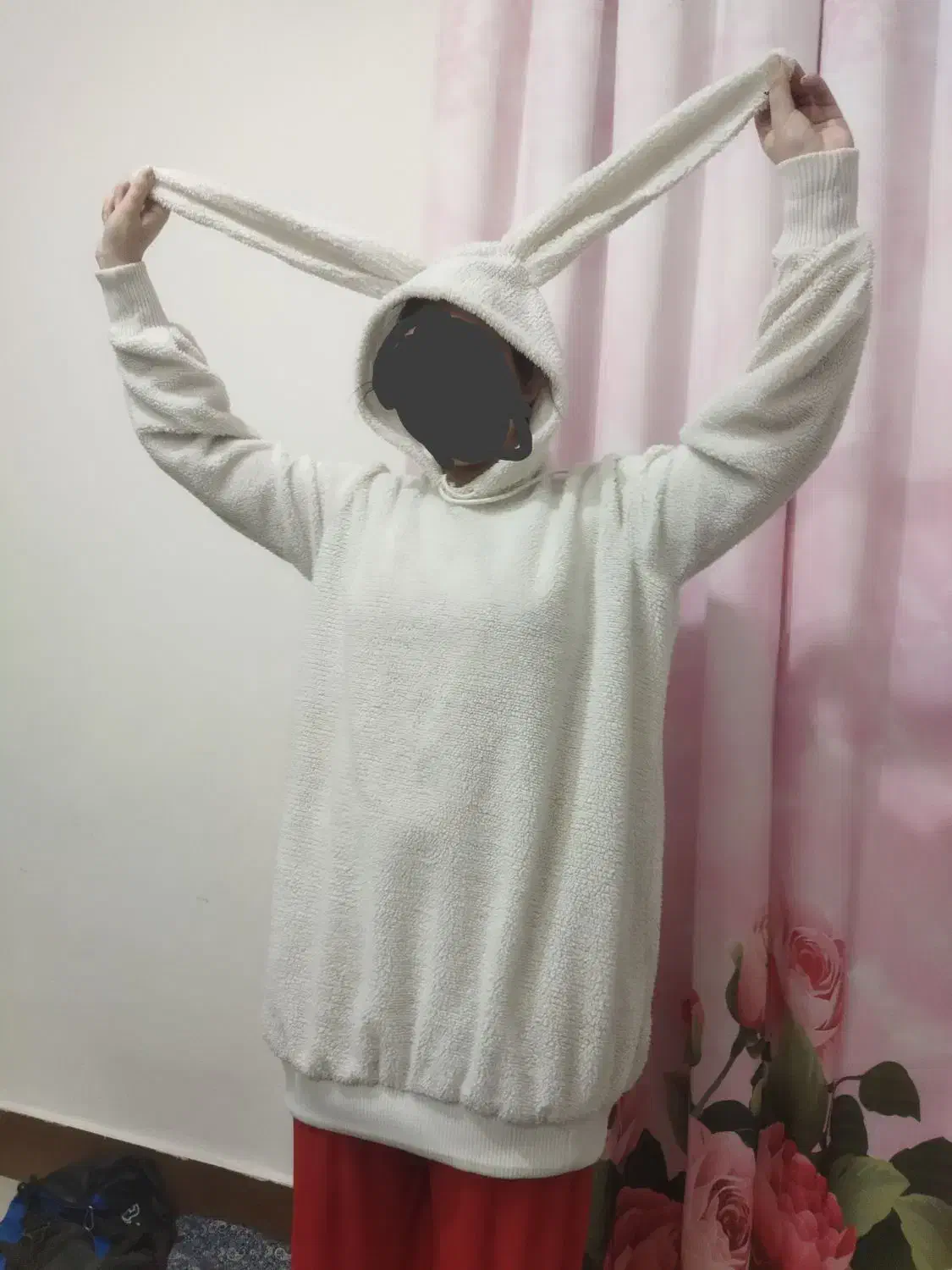 هرکدوم بخواین سیصدنونو|لباس|گلبهار, شهر جدید گلبهار|دیوار