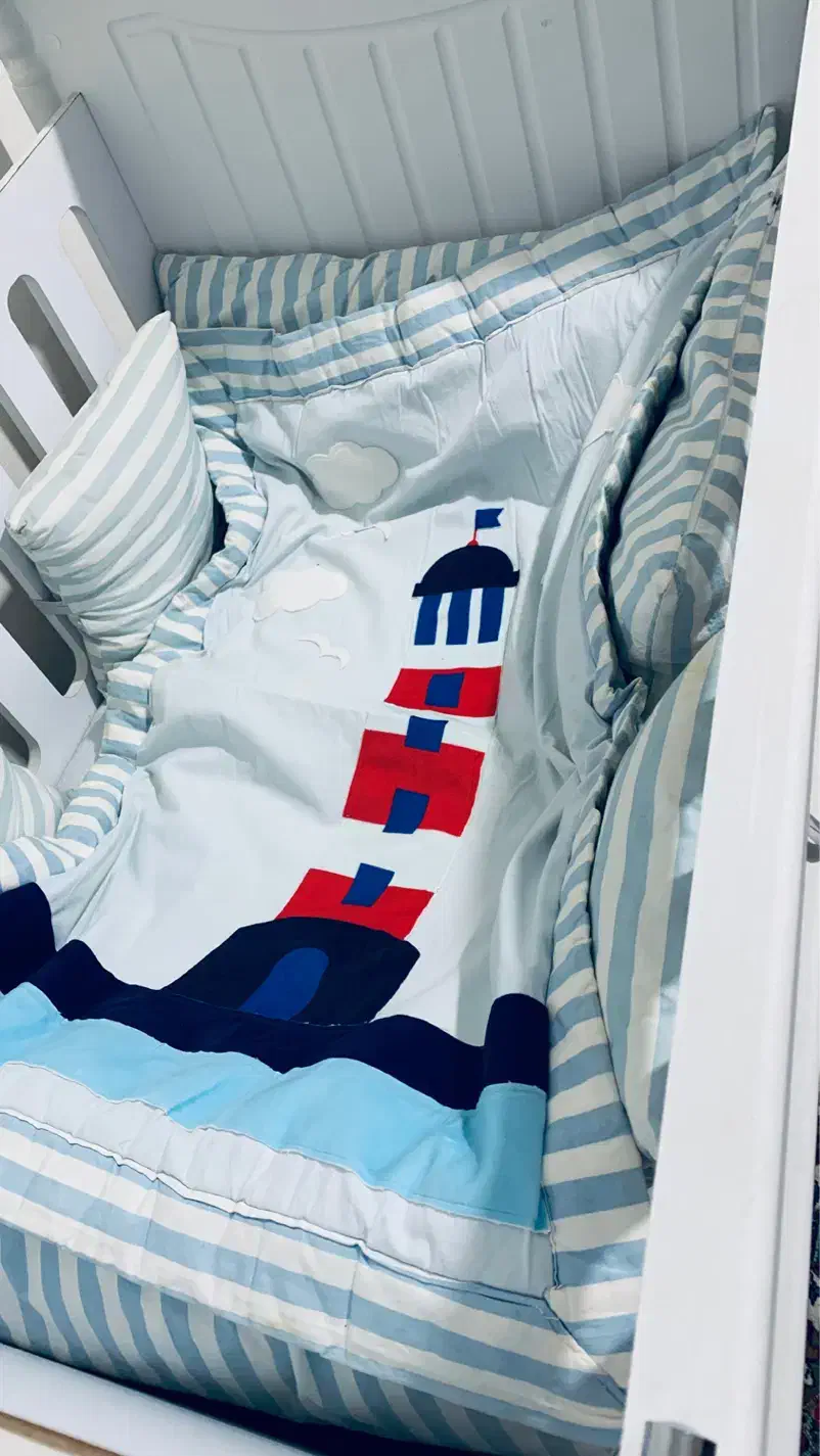 تخت نوزاد|تخت و صندلی بچه|نورآباد ممسنی, |دیوار