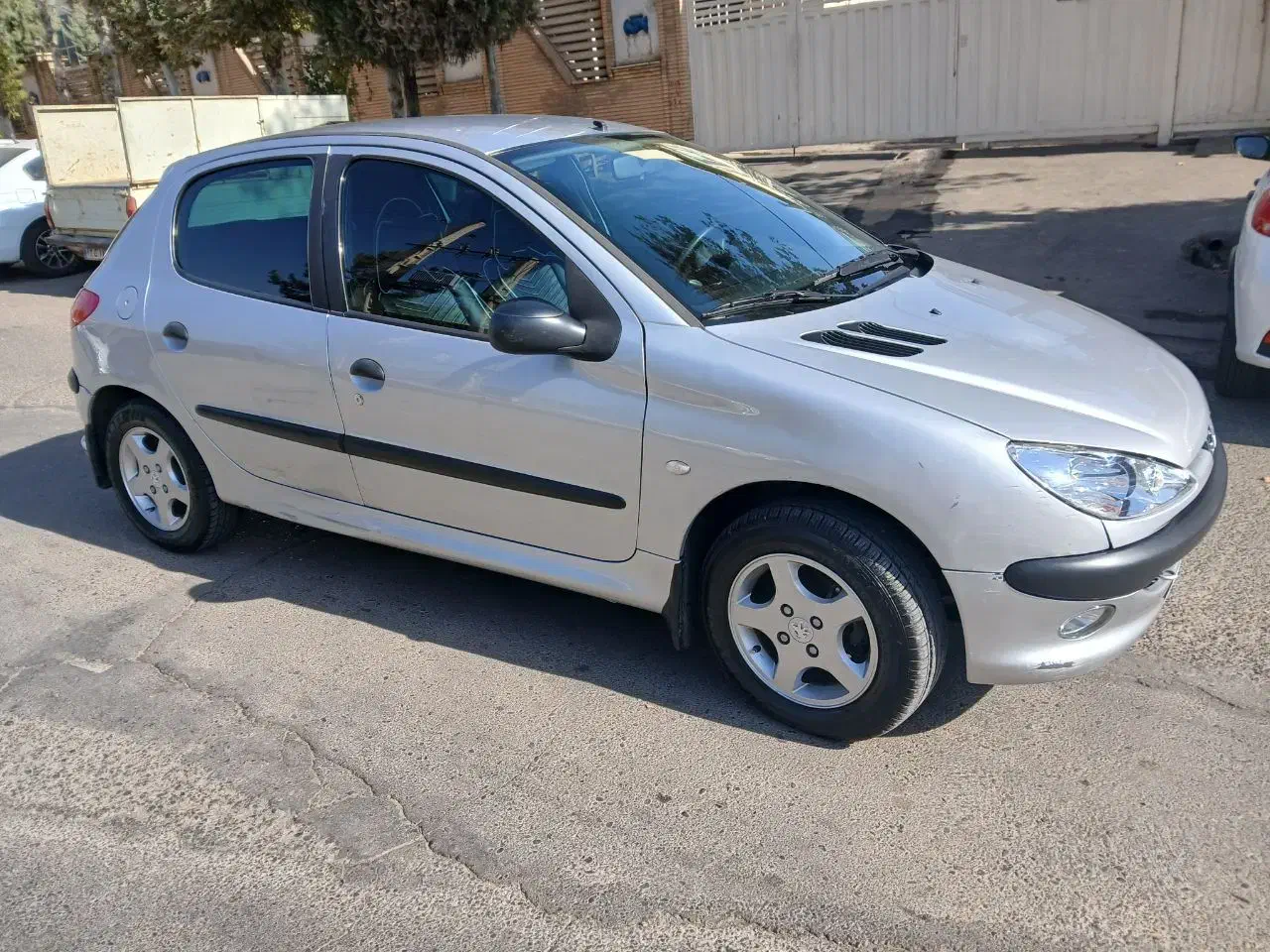 پژو ۲۰۶ تیپ ۲ بی رنگ|خودرو سواری و وانت|هشتگرد, شهرک پامچال|دیوار