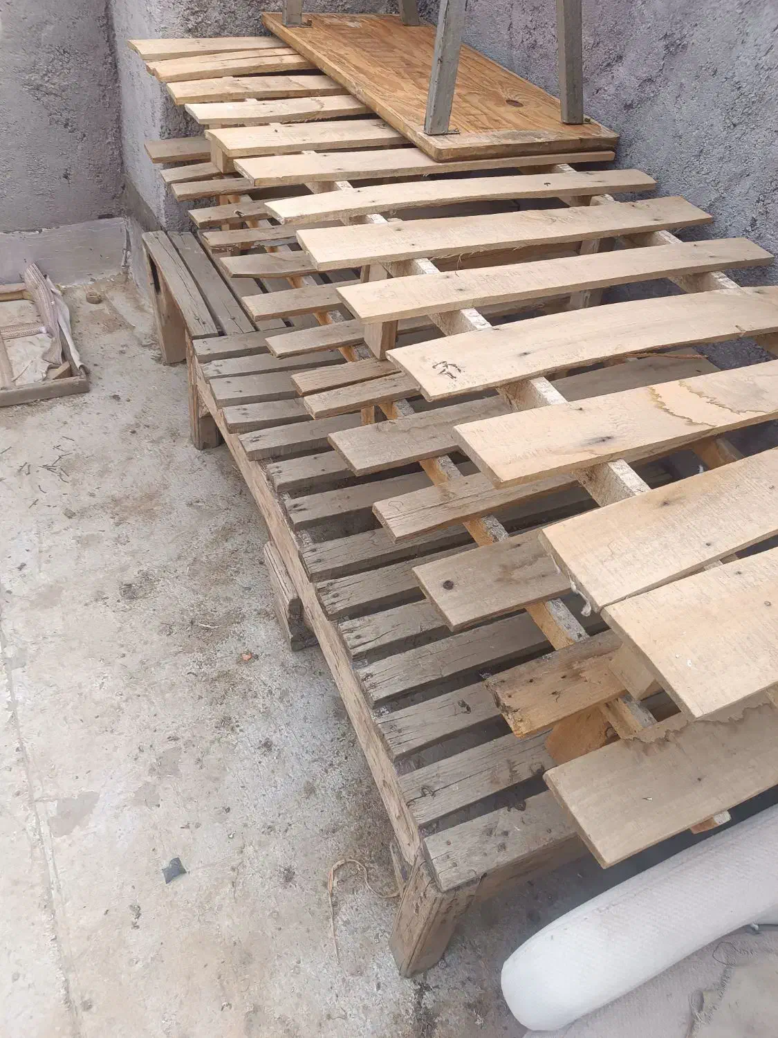 تخت دو نفره به همراه تشک سالم|تشک تختخواب|مشهد, رده|دیوار