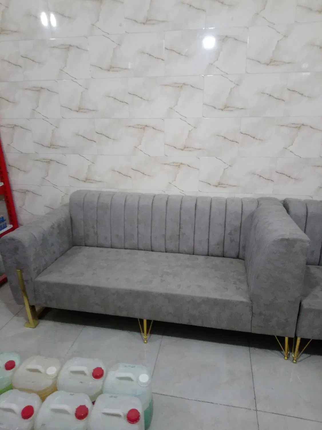 مبل 6نفره|مبلمان خانگی و میز عسلی|فولادشهر, مسکن مهر فولادشهر|دیوار