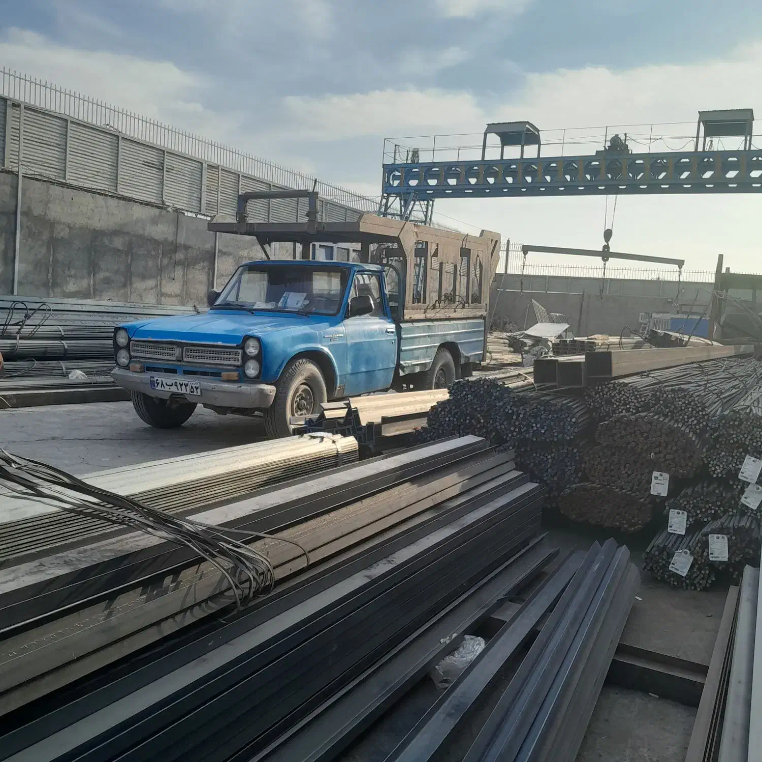 حمِل میلگرد وخاموت وقوطی وتیراهن ۱۲ متری وغیره|خدمات حمل و نقل|اصفهان, گرکان|دیوار