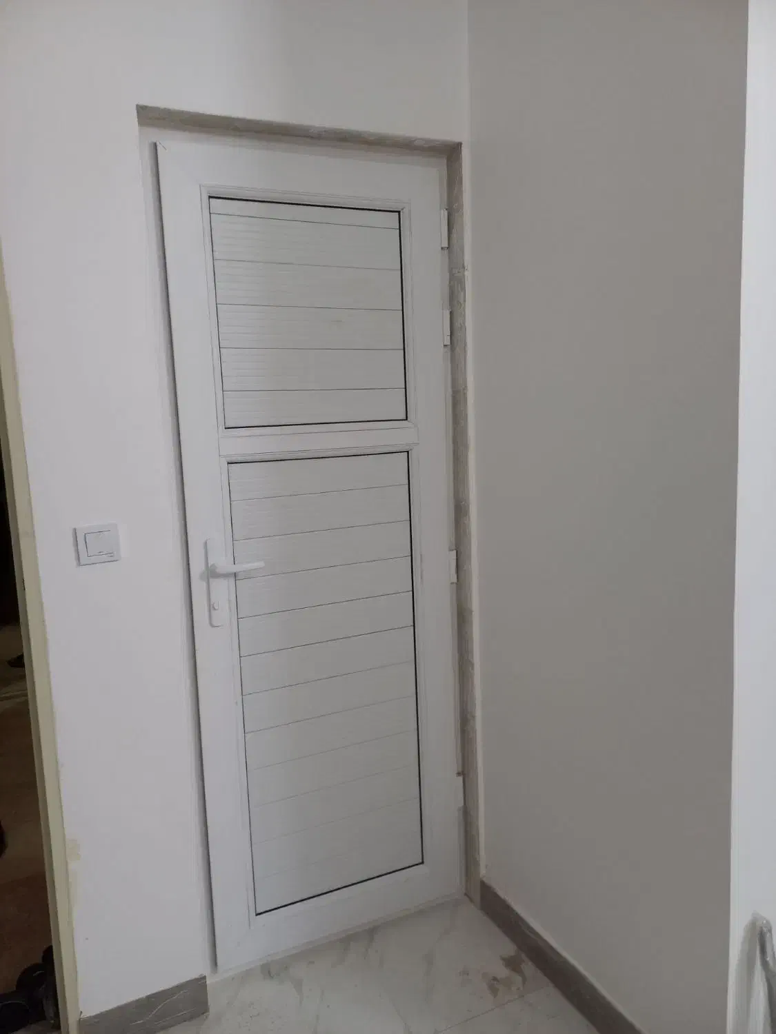 درب و پنجره پی وی سی|خدمات پیشه و مهارت|ساوه, |دیوار