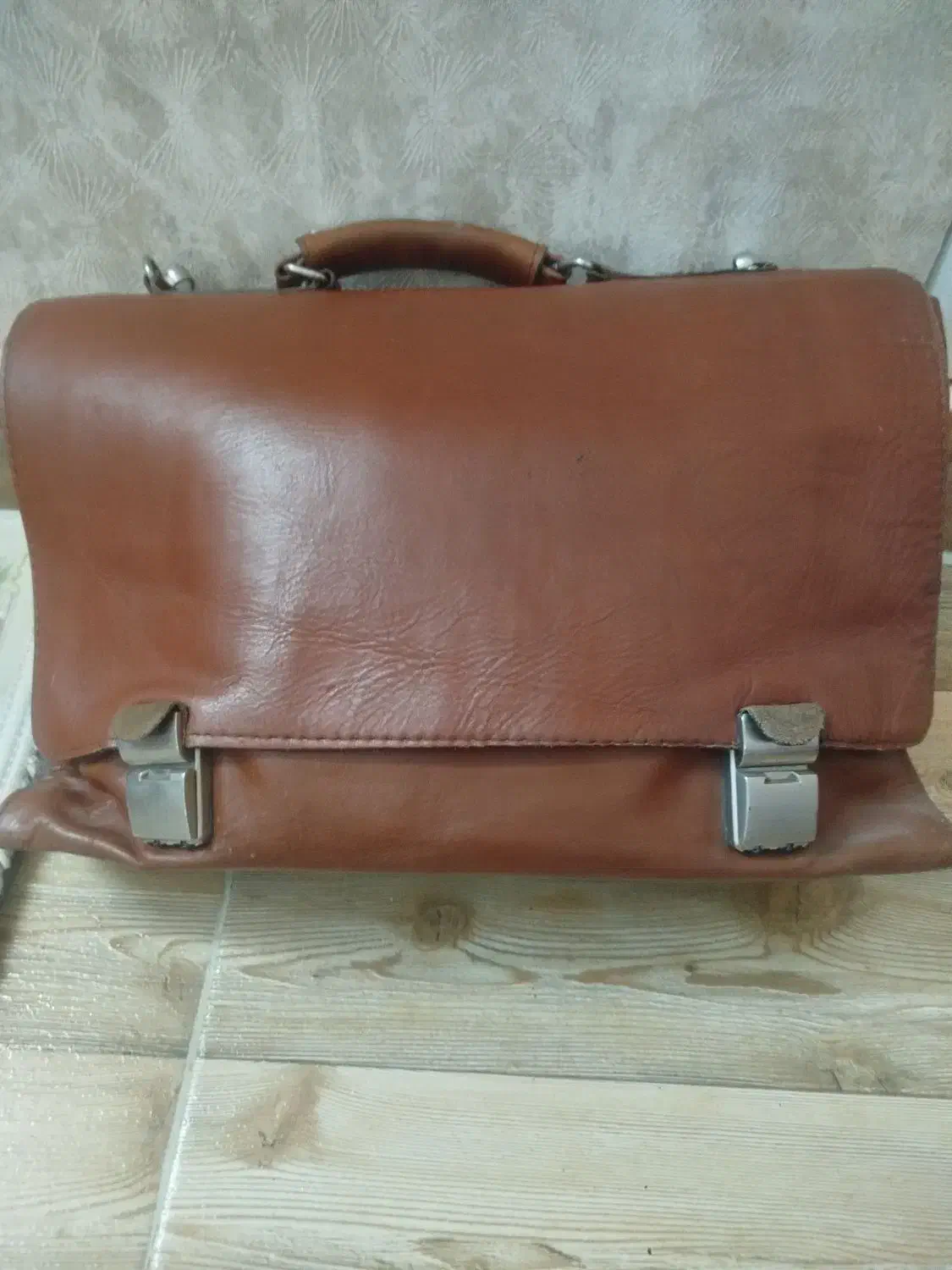 کیف چرم نوین|کیف، کفش، کمربند|پاکدشت, پاکدشت (مامازند)|دیوار