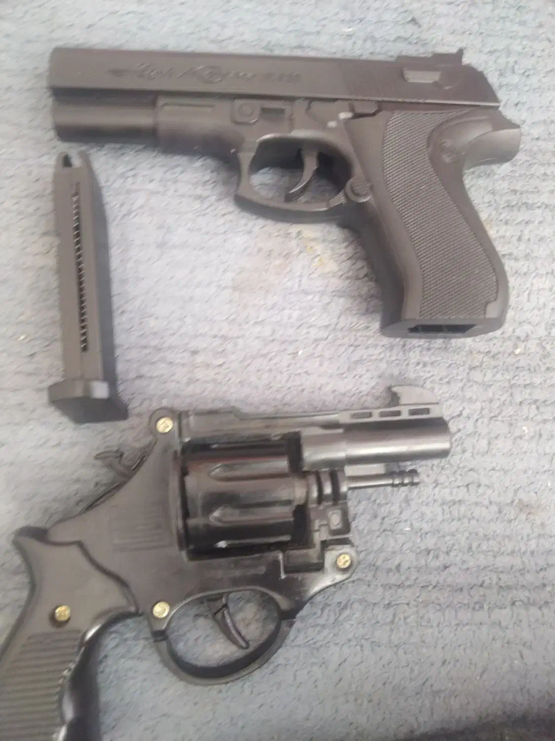 دو عدد تفنگ اسباب بازی|اسباببازی|آباده, |دیوار