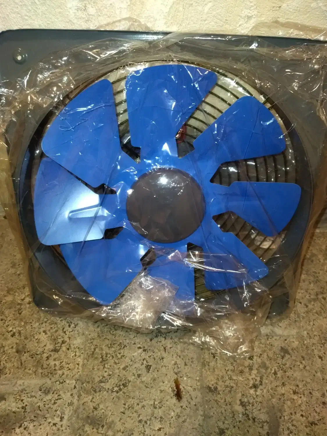 هواکش فلزی|پنکه و تصفیهکنندهٔ هوا|ری, علایین|دیوار