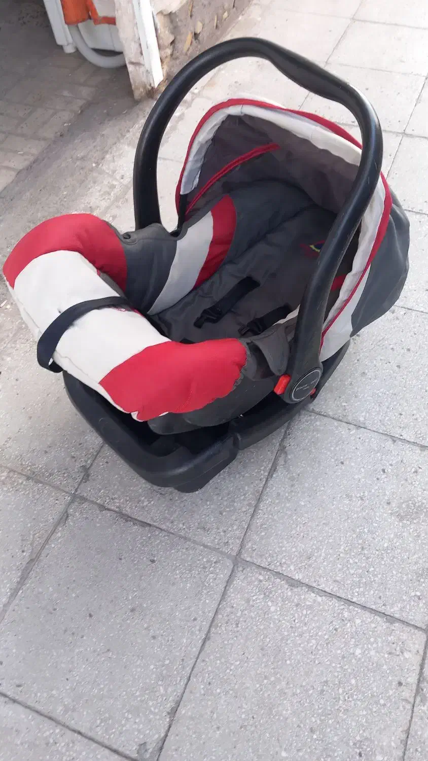 کرییرنوزاد|اسباب و اثاث بچه|قم, ولیعصر|دیوار