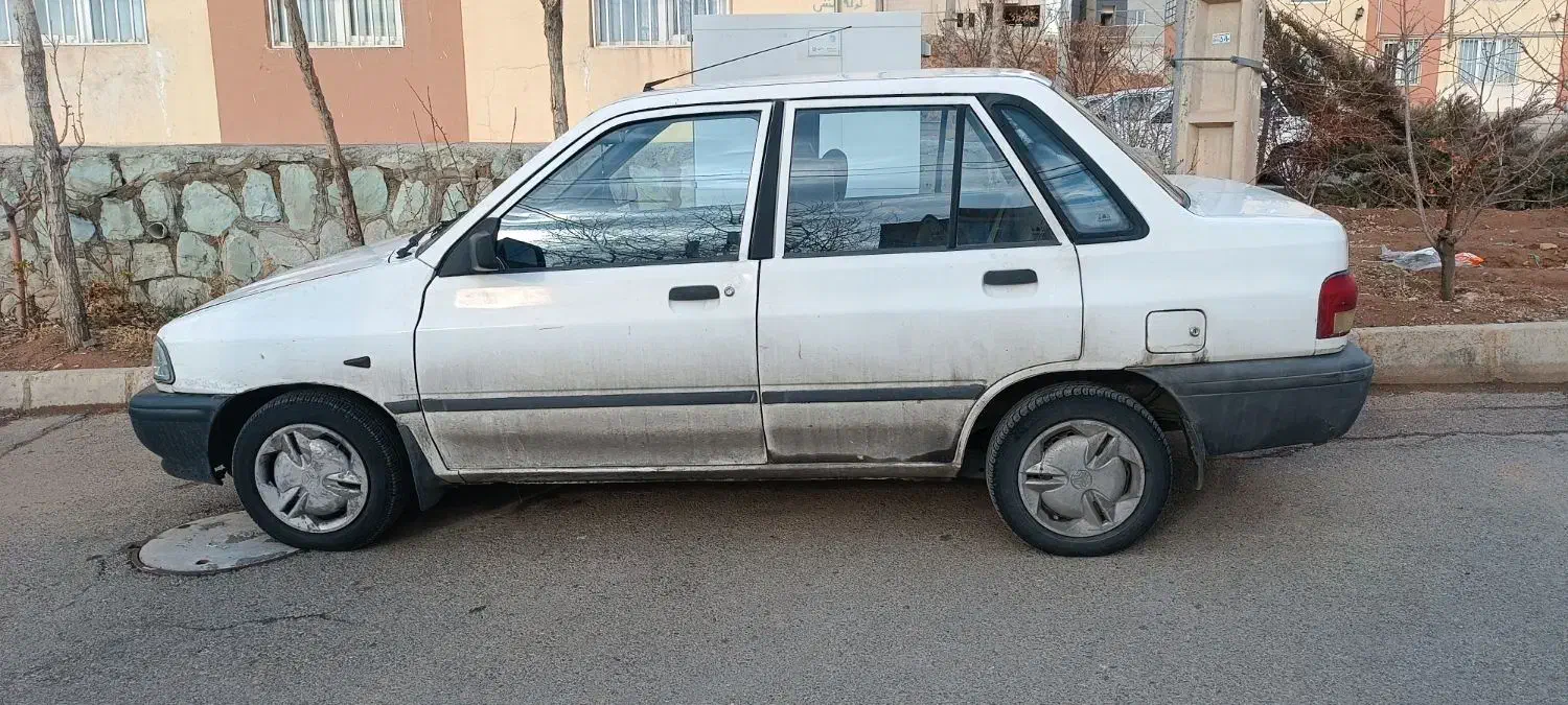 پراید ۹۰ سفید|خودرو سواری و وانت|هشتگرد, شهرک صبا سوله|دیوار