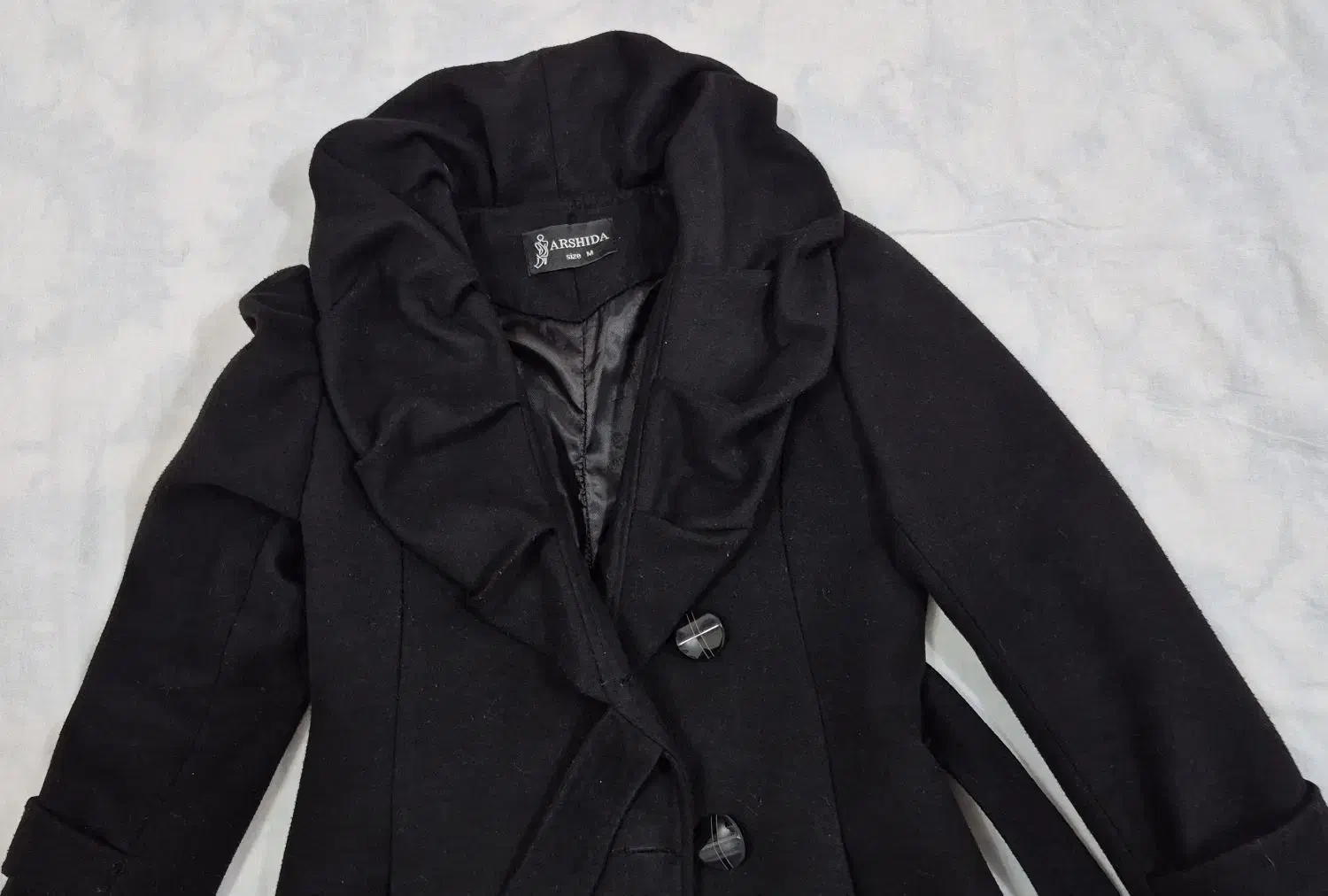 پالتو و کت و کاپشن و شلوار|لباس|صومعه‌سرا, |دیوار