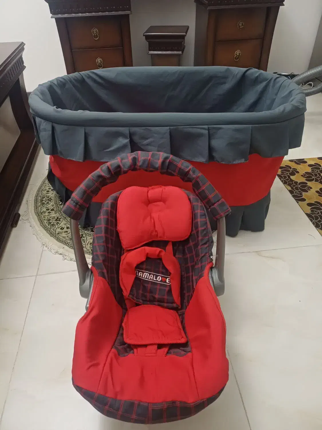 تخت نوزاد به همراه پشه بند و نی نی لای لای|تخت و صندلی بچه|قرچک, مهدیه|دیوار