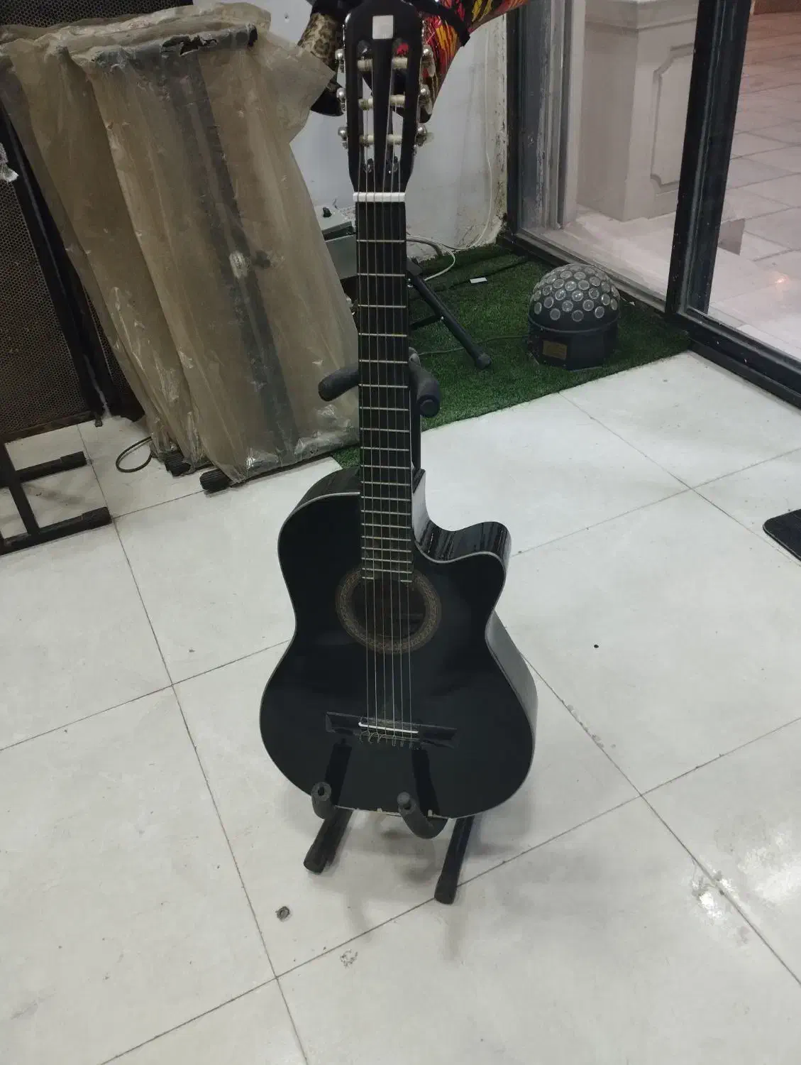 پایه گیتار زمینی|گیتار، بیس، امپلیفایر|زابل, |دیوار