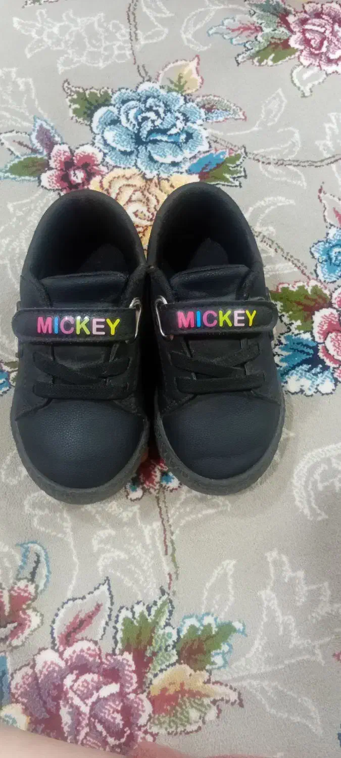 ساعت وکفش|ساعت|قروه, |دیوار