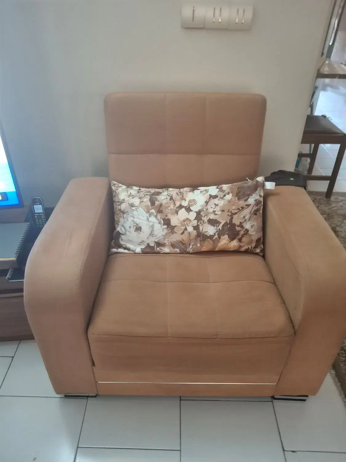 راحتی تخت خوابشو 7 نفره|مبلمان خانگی و میز عسلی|تهران, هروی|دیوار