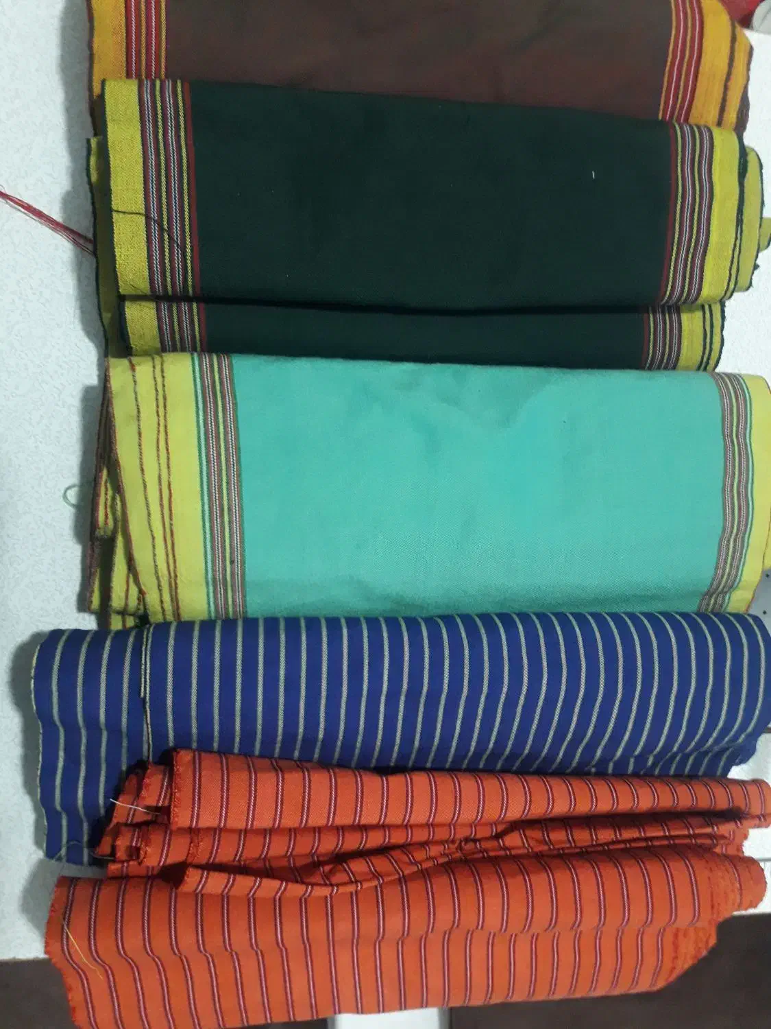 پارچه|لباس|گنبد کاووس, |دیوار