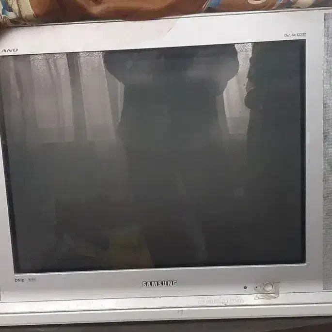 تلویریون سامسونگ و ال جی ۲۹ و ۲۱ اینچ کره اصلی|تلویزیون و پروژکتور|تنکابن, |دیوار