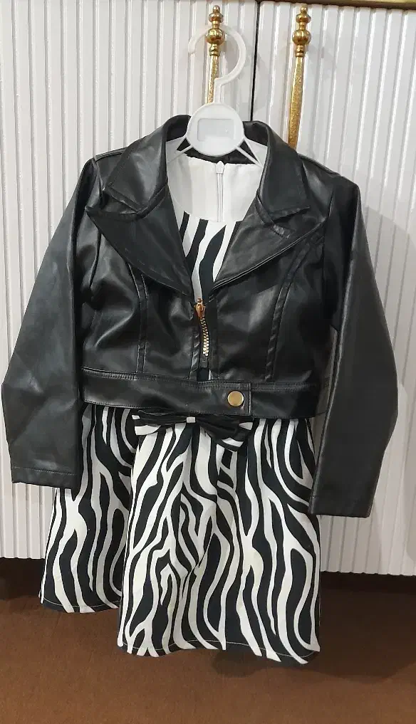 لباس|کفش و لباس بچه|نقده, |دیوار