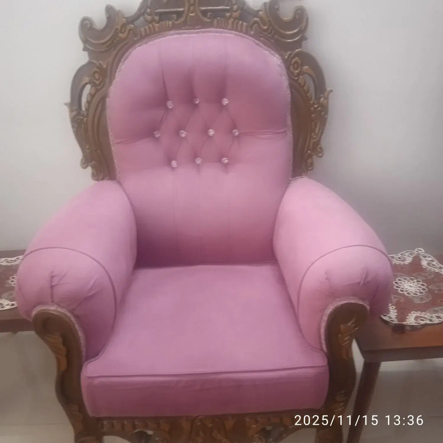 مبل هفت نفره سلطنتی|مبلمان خانگی و میز عسلی|اراک, |دیوار