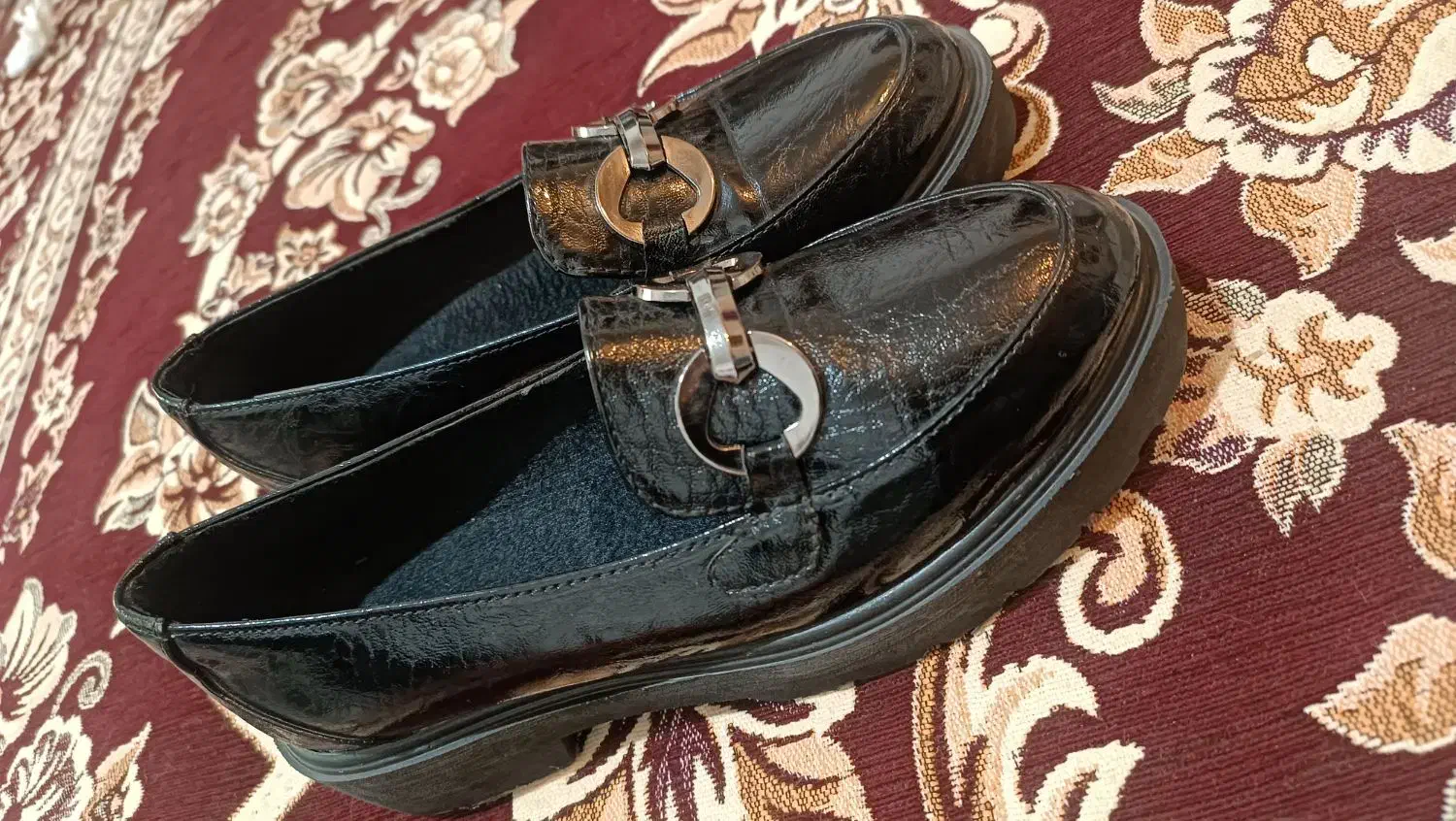 کفش و کیف|کیف، کفش، کمربند|ممقان, |دیوار