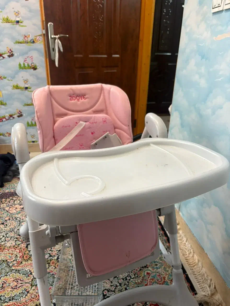 میز غذا خوری کودک مارک زویه|اسباب و اثاث بچه|سیاهکل, |دیوار