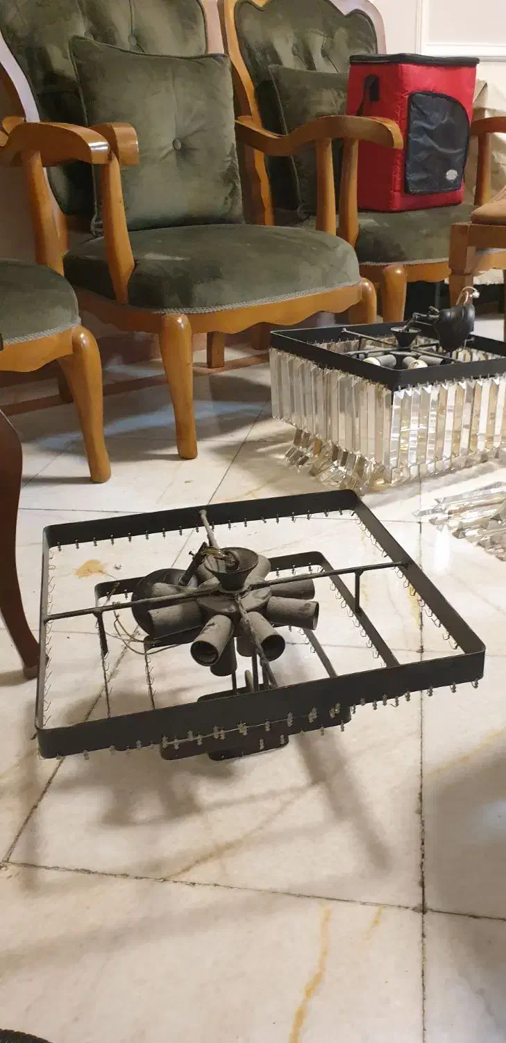 لوستر کم کارکرد وسالم ۳ عدد و یکی|لوستر و چراغ آویز|فیروزکوه, |دیوار