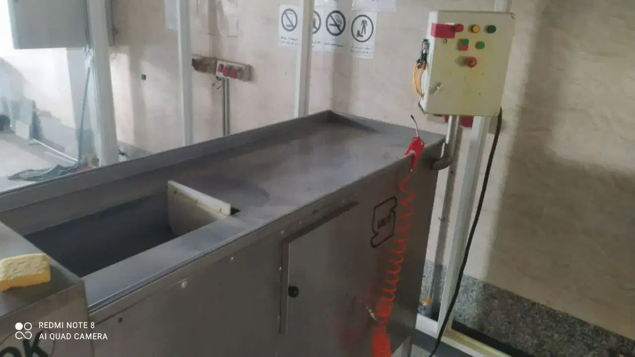 رنده و خرد کن پنیر پیتزا همراه با وت و طبقه استیل|ماشینآلات صنعتی|اردکان, |دیوار