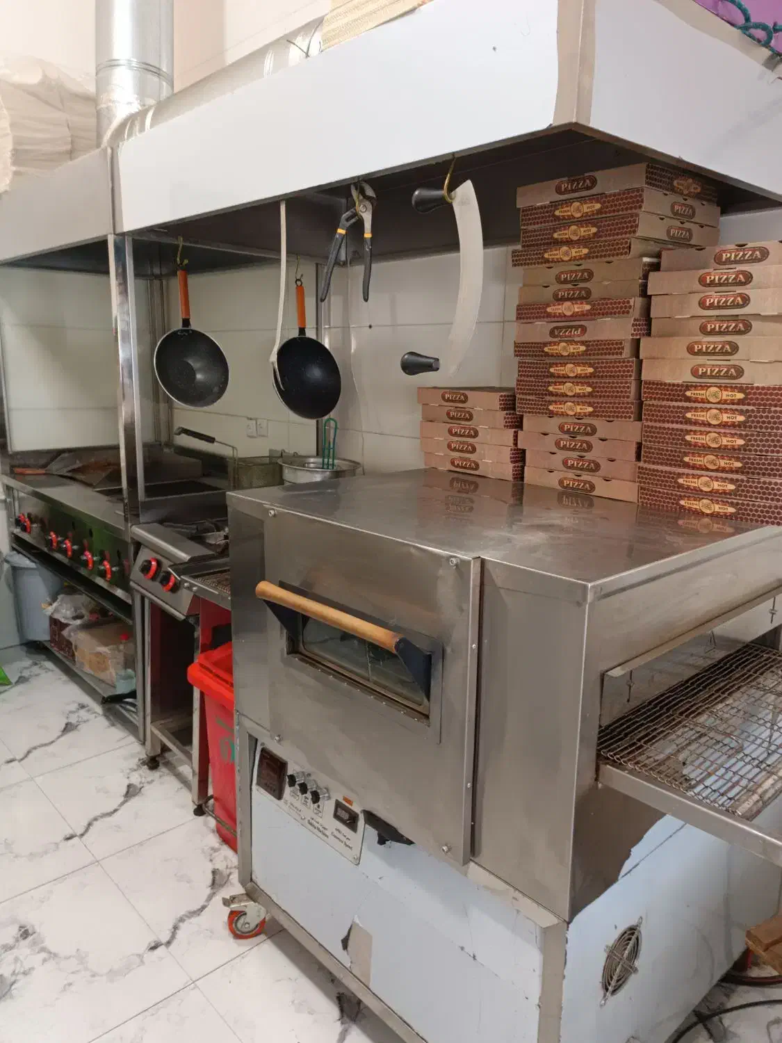 واگذاری فست فود با تمام امکانات|اجارهٔ مغازه و غرفه|قم, صفاشهر|دیوار