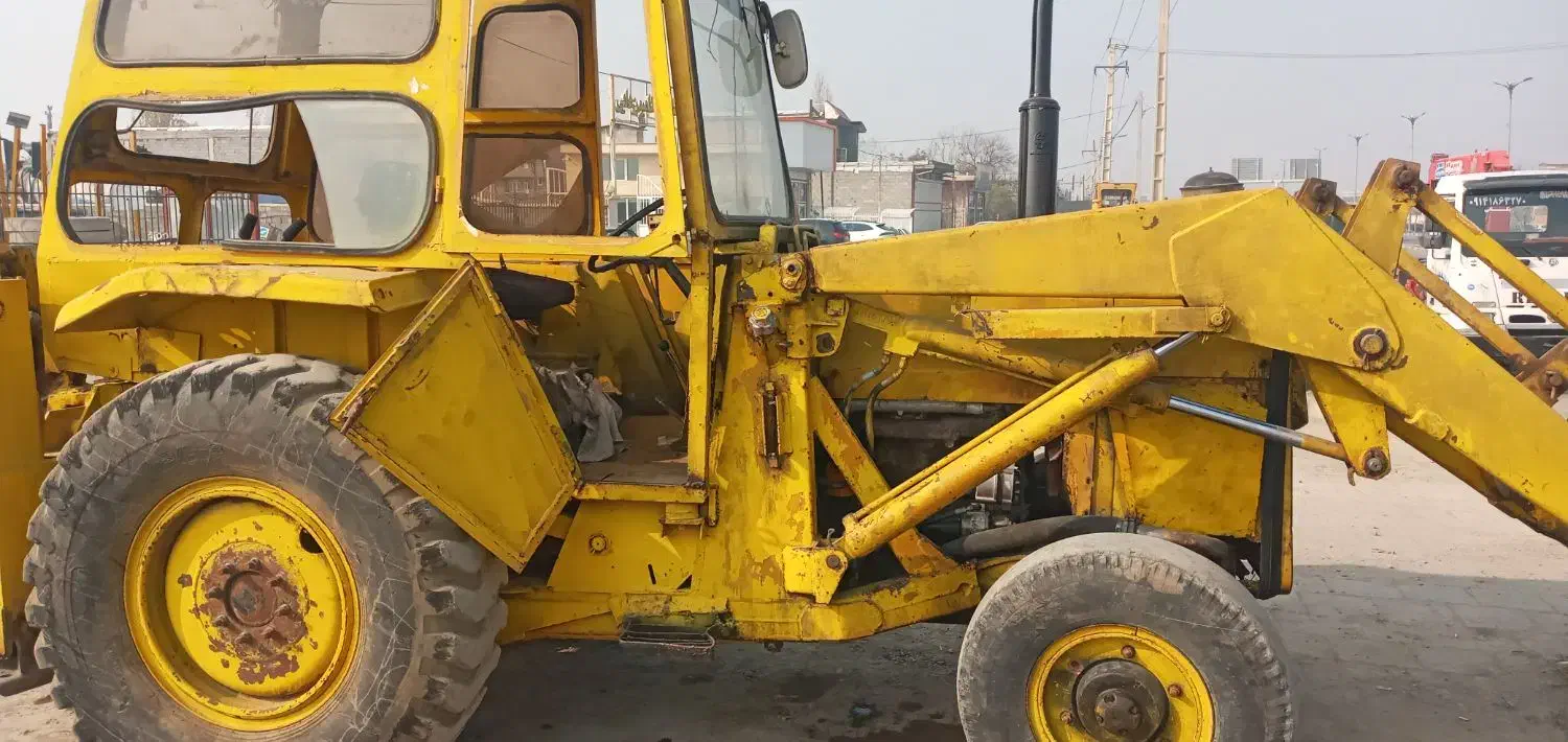 بیل بکهو کشوی مدل ۷۰|خودرو سنگین|ارومیه, |دیوار