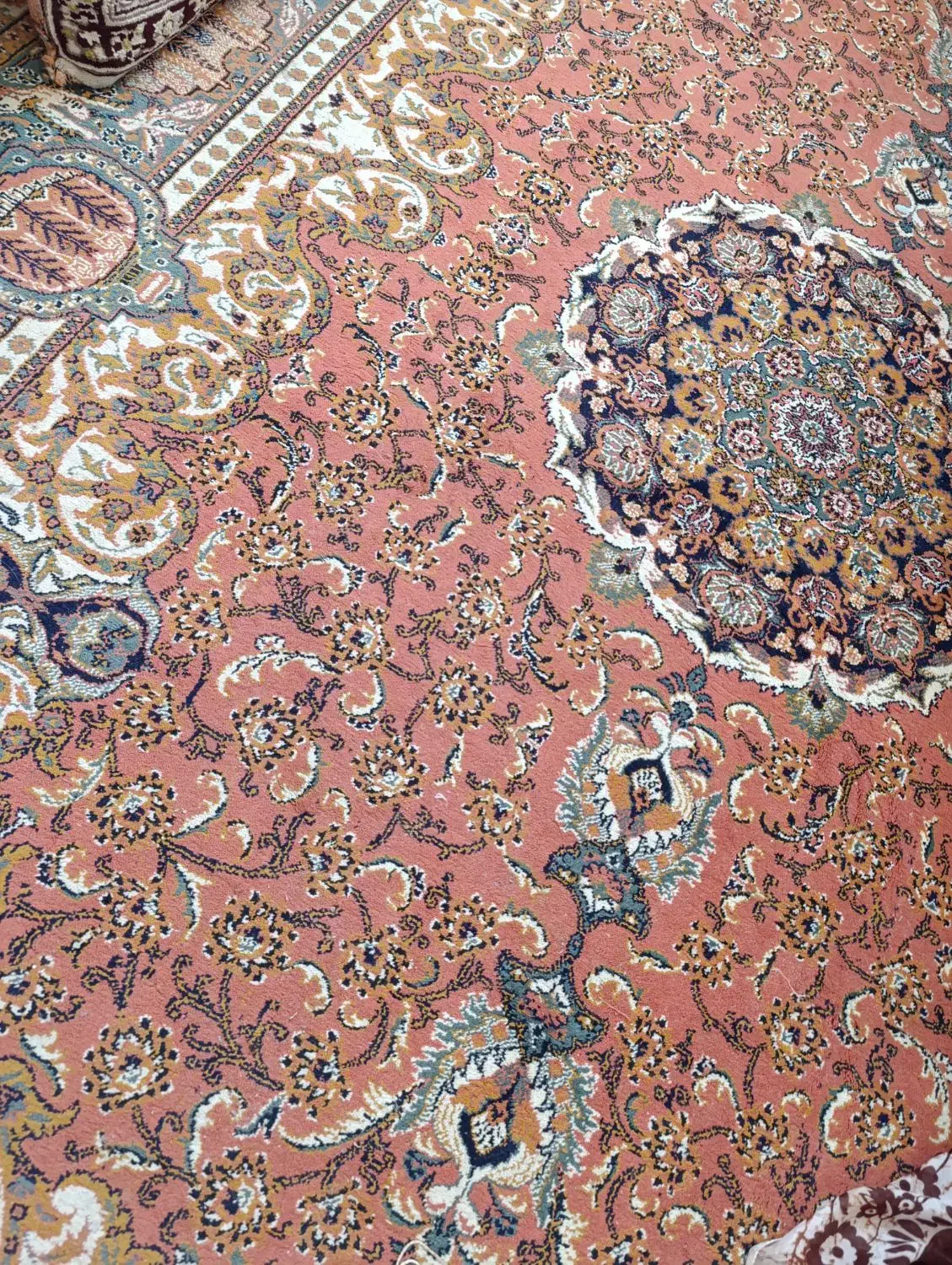 فروش لوازم خانه شامل لباسشویی و قالی|فرش|کاشمر, |دیوار