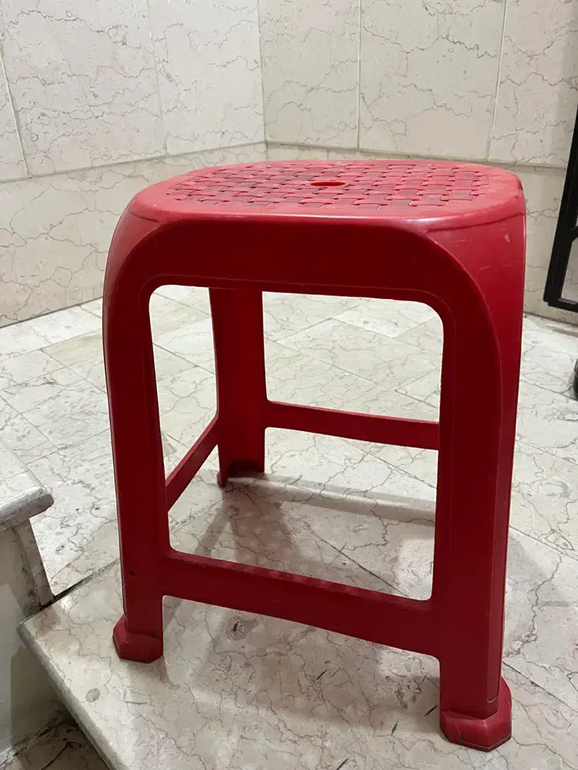 چهارپایه پلاستیکی|صندلی و نیمکت|تهران, افسریه شمالی|دیوار