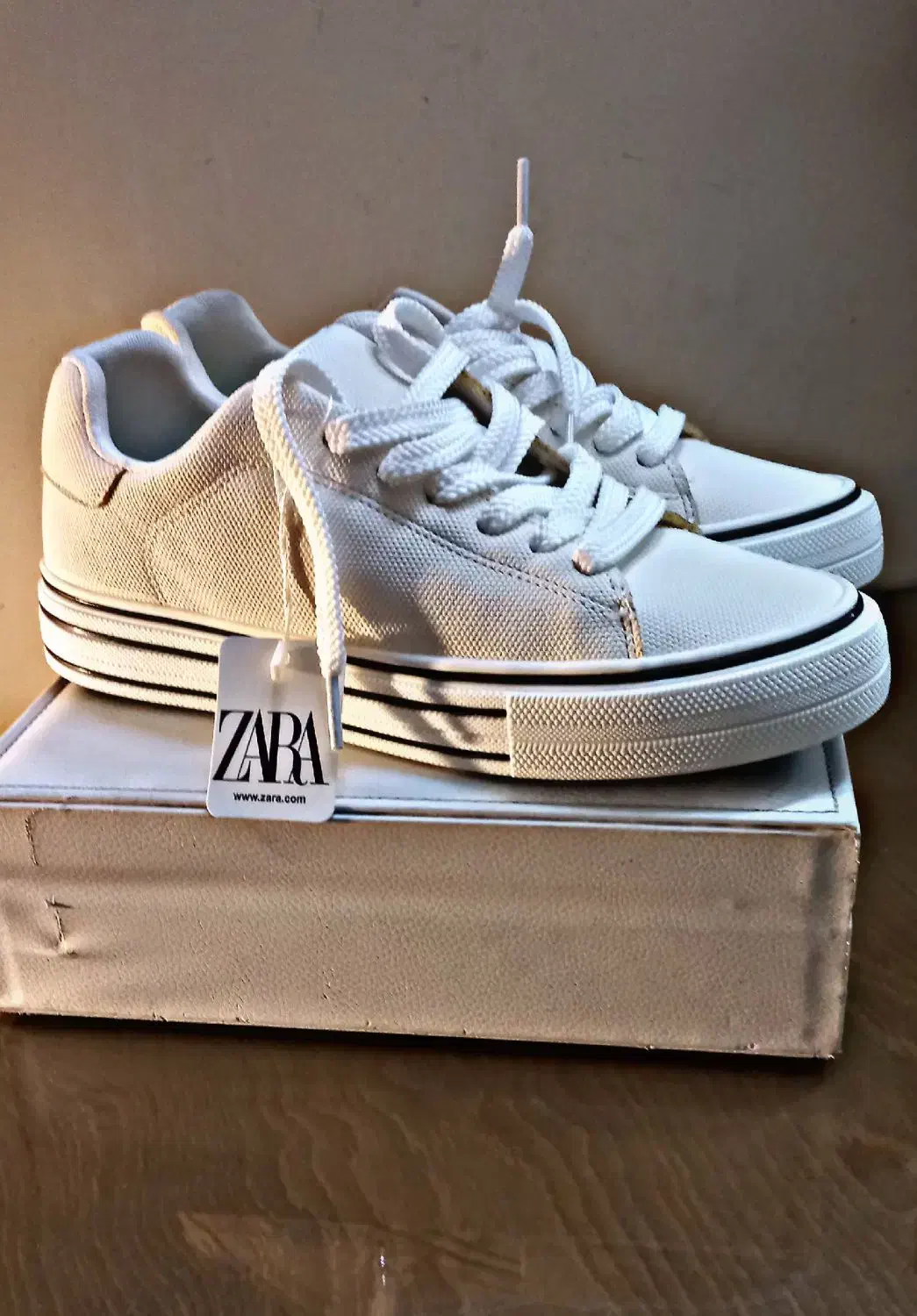 کفش کتونی چرم zara|کیف، کفش، کمربند|تهران, دولاب|دیوار