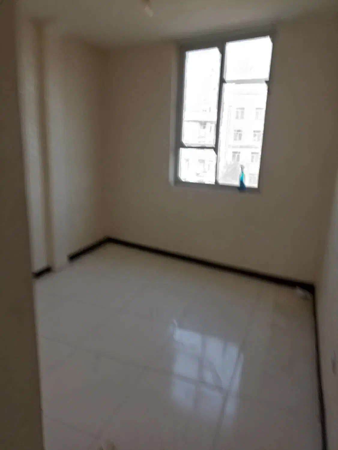 واحد 95 متری با آسانسور