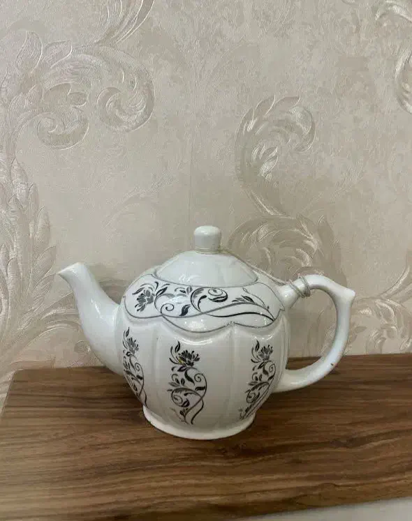 قوری|قوری، کتری، قهوهساز دستی|ری, صفاییه (چشمه علی)|دیوار