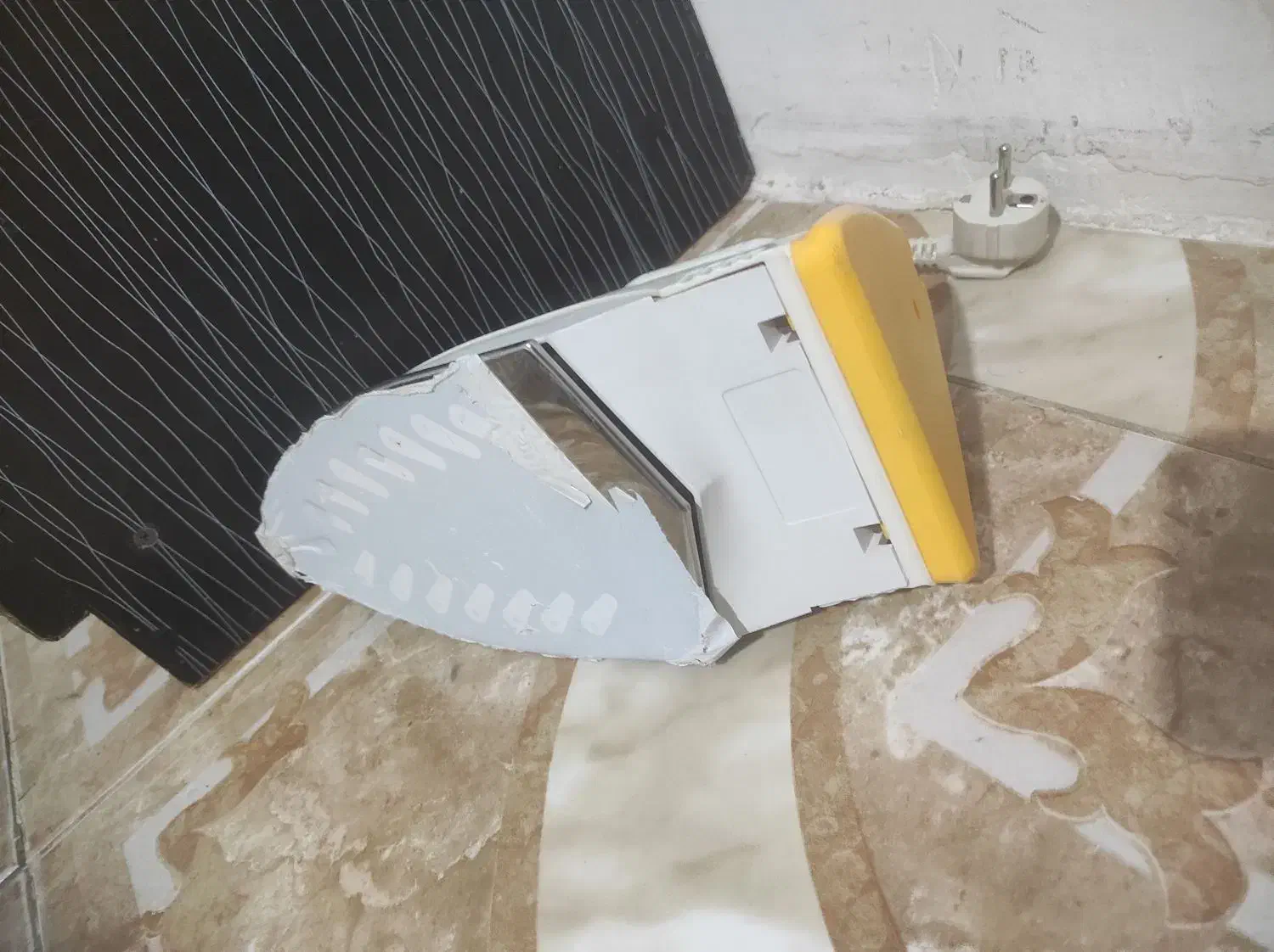 اتوبخار فرانسوی نو قدیمی|کلکسیون اشیاء عتیقه|کرمانشاه, |دیوار