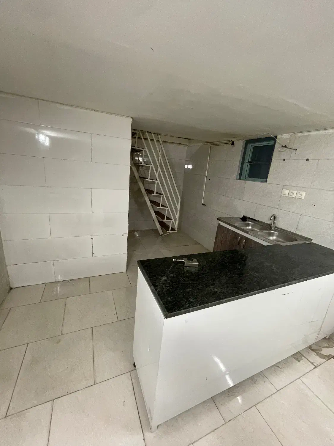 رهن و اجاره سوییت|اجارهٔ آپارتمان|شیراز, شهرک مدرس|دیوار