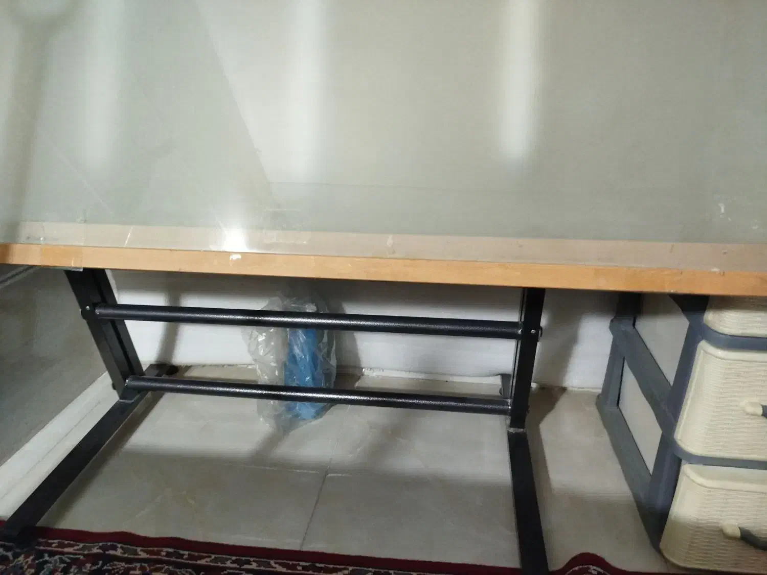 میز نور|میز تحریر و کامپیوتر|بروجرد, |دیوار